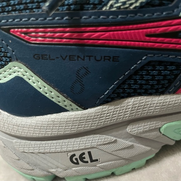 ASICS Gel Venture Running Shoes - Picture 5 of 5